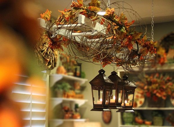 Decorating with Fall Leaves Decorating with Fall Leaves