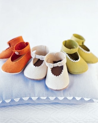 Felt baby shoes Felt baby shoes