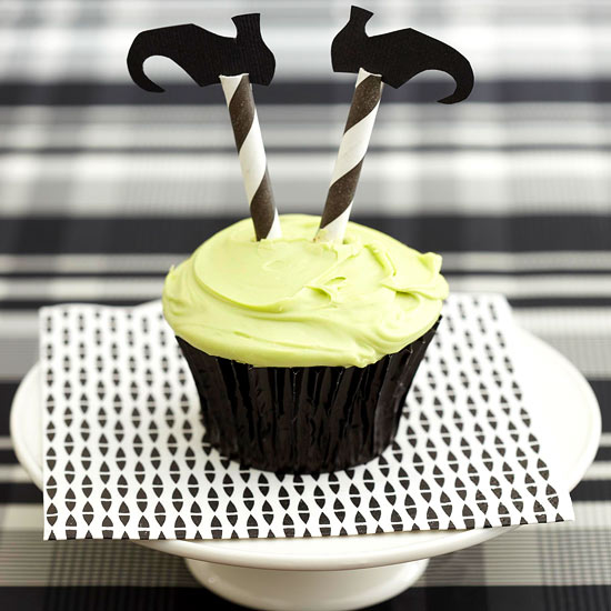 Topsy Turvy Witch Cupcakes