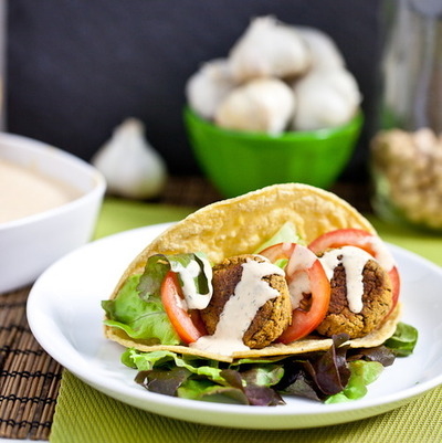 Falafel Tacos with Sriracha Tahini Sauce Falafel Tacos with Sriracha Tahini Sauce