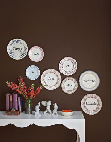 Decorative plates with printed words