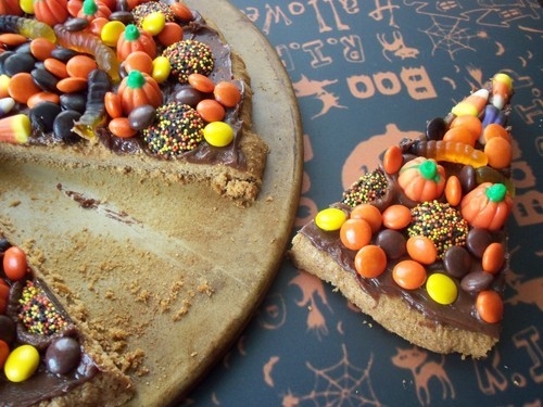 Halloween Candy Chocolate Pizza Halloween Candy Chocolate Pizza