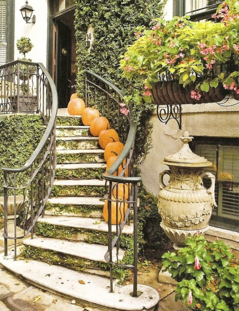 Home in Italy decorated for Fall Home in Italy decorated for Fall