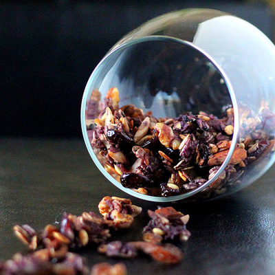 Berry Granola with Watermelon Seeds Berry Granola with Watermelon Seeds