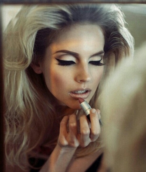 Make up queen Make up queen