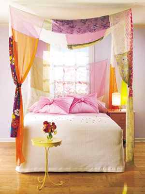 Simple canopy style room