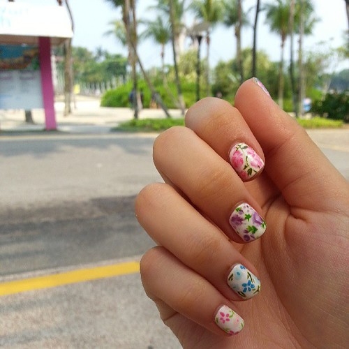 Floral Nails