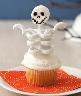 Marshmallow Pretzel Skeleton 