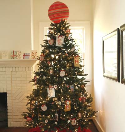 Paper tree toppers and ornaments Paper tree toppers and ornaments