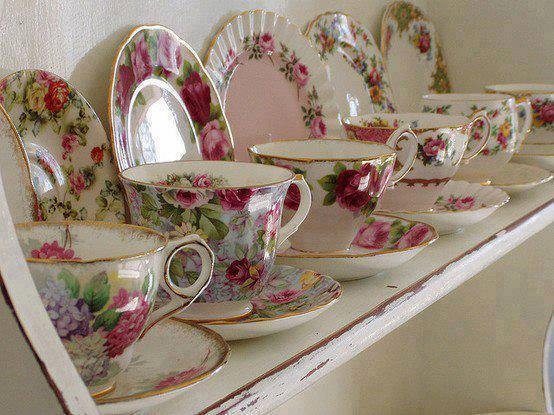 Teacups and Saucers Collection Teacups and Saucers Collection