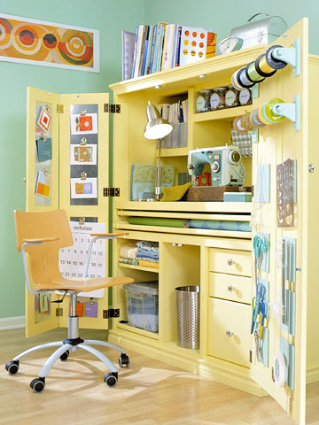 Organization station
