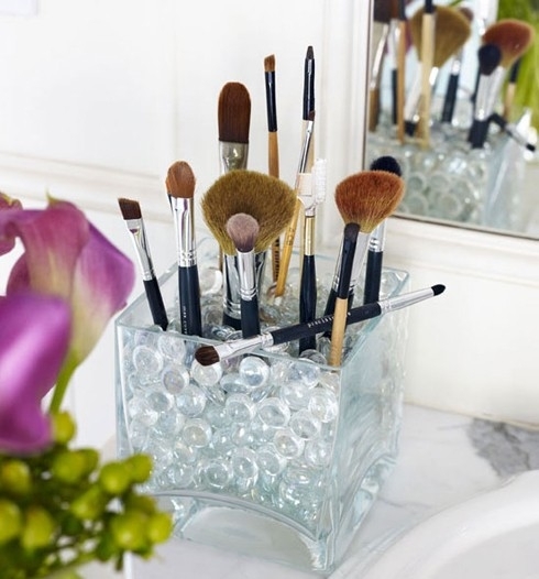 Makeup brush organizing idea Makeup brush organizing idea