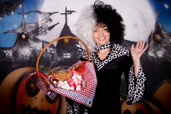 Cruella Deville costume