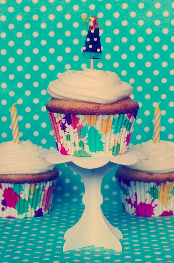 Party hat topper
