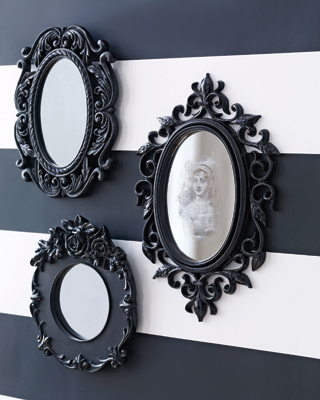 Spooky halloween mirror Spooky halloween mirror
