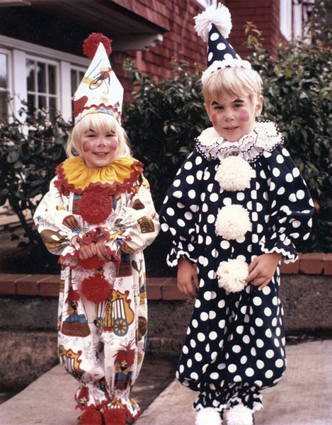 Kid clowns
