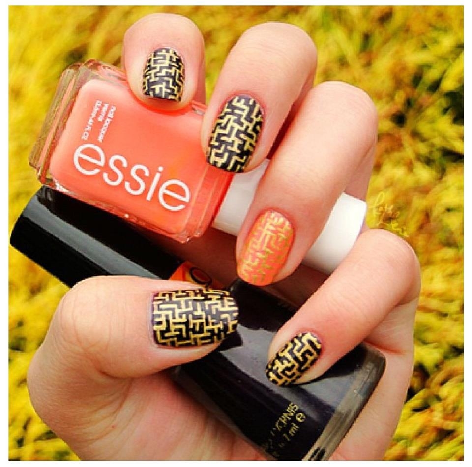 Essie maze nail design