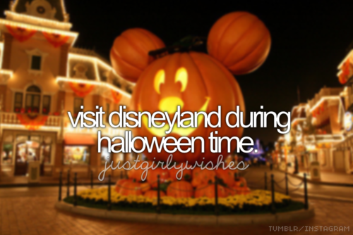 VIsit disneyland during halloween time VIsit disneyland during halloween time