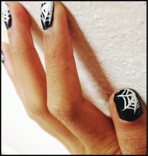 Halloween web nails
