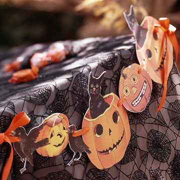 Pumpkin garland