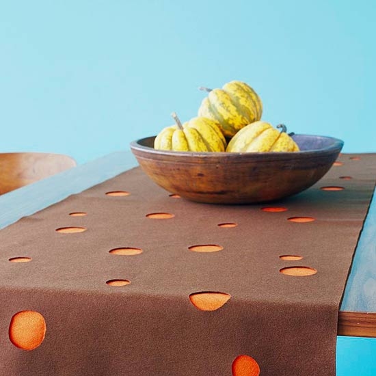 Dotted table runner