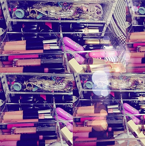 Cosmetic organizing