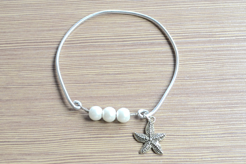 Making Pearl Bangle Bracelet