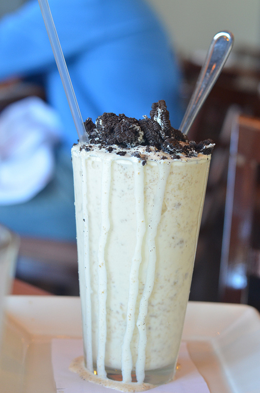Oreo milkshake Oreo milkshake