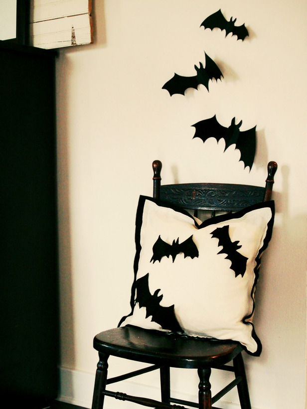 Felt bat pillow Felt bat pillow