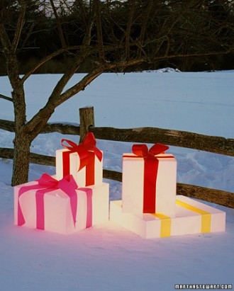 Glowing gift boxes