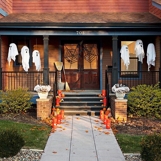 Halloween centric doorstep