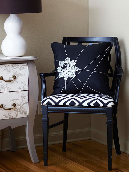 Black and white spiderweb pillow Black and white spiderweb pillow