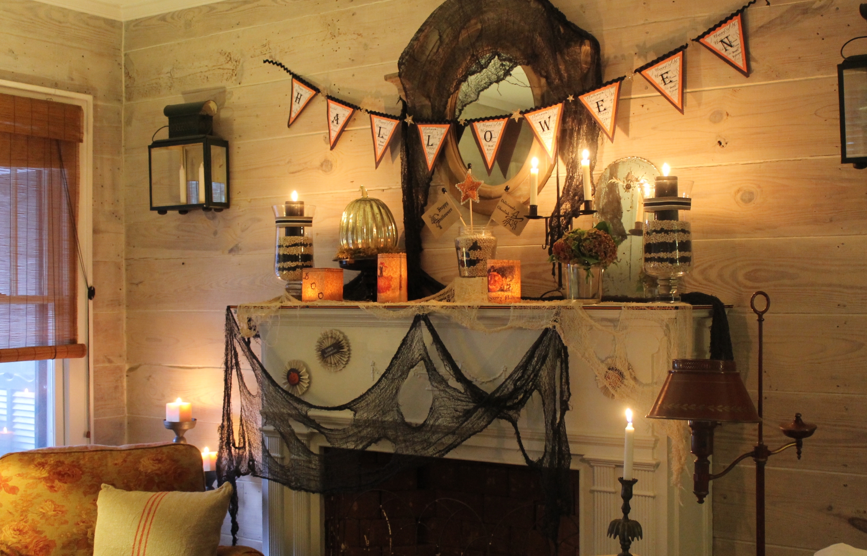 Halloween Mantel