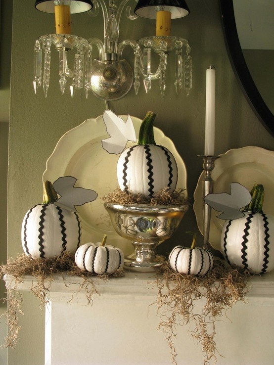 Elegant Halloween Mantle