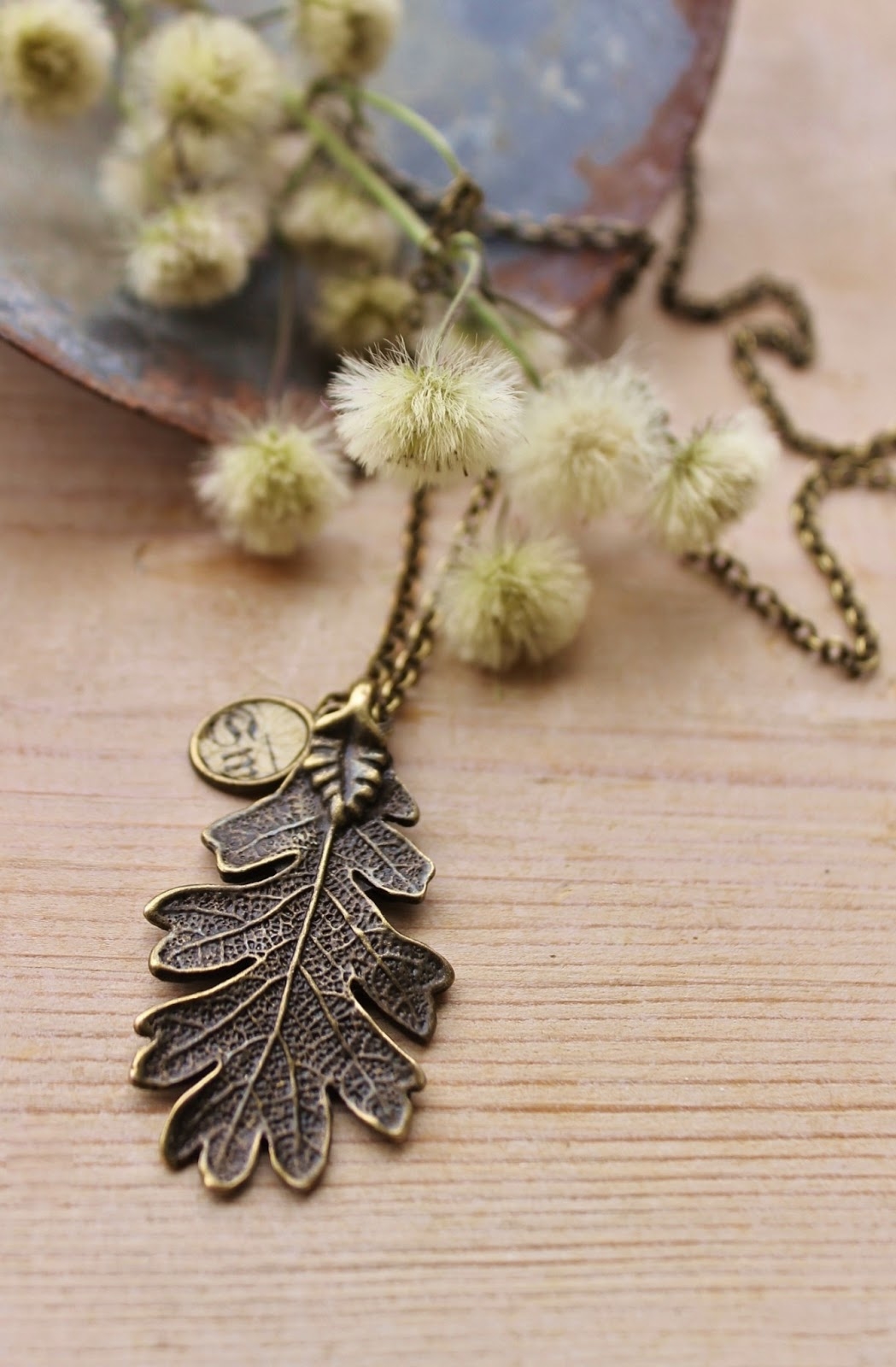 Leaf pendant