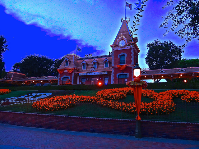 Fall Mansion