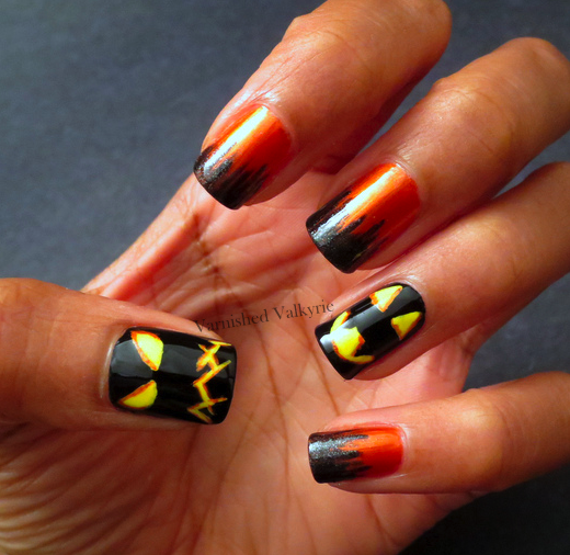 Halloween manicure