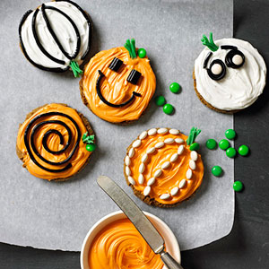 Cookie decorating
