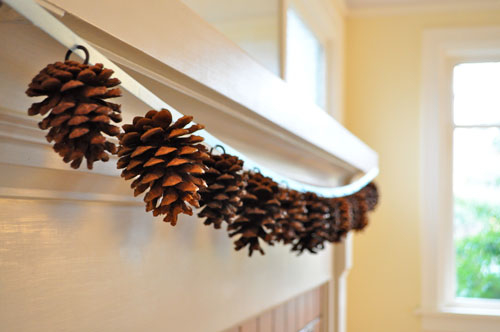 Pinecone garland
