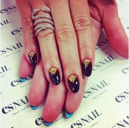 Black and gold nails