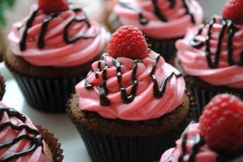 Raspberry cupcakes Raspberry cupcakes