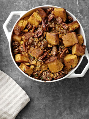 Cornbread stuffing with pecans and sausage Cornbread stuffing with pecans and sausage