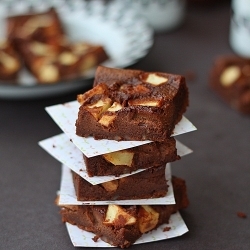 Flourless apple brownies Flourless apple brownies