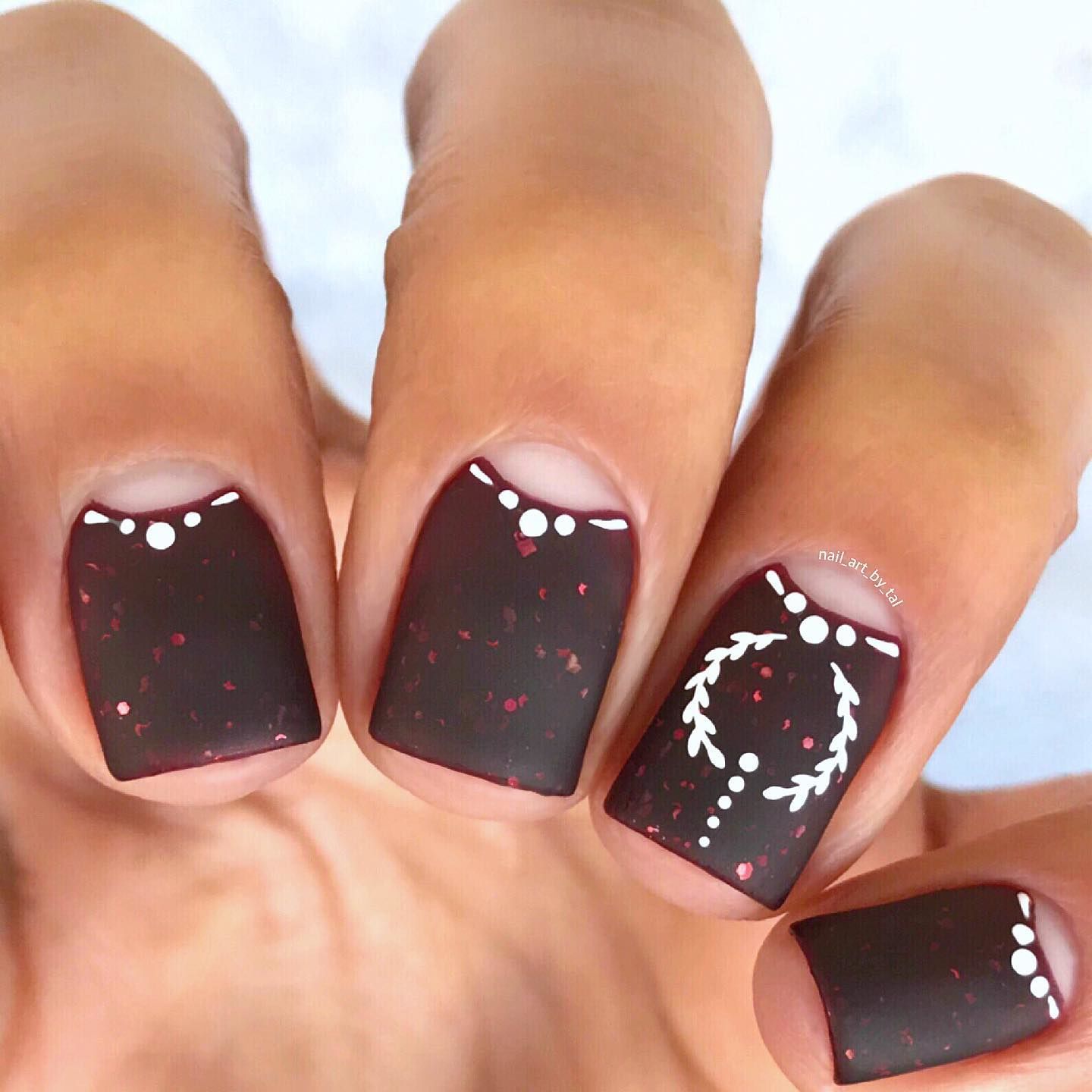 Dotted Christmas Vibe Nails Pictures, Photos, and Images for Facebook