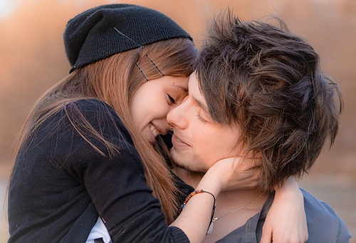 The thrill before the kiss The thrill before the kiss
