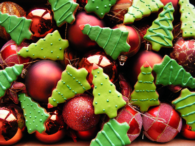 Christmas tree cookies and ornaments Christmas tree cookies and ornaments