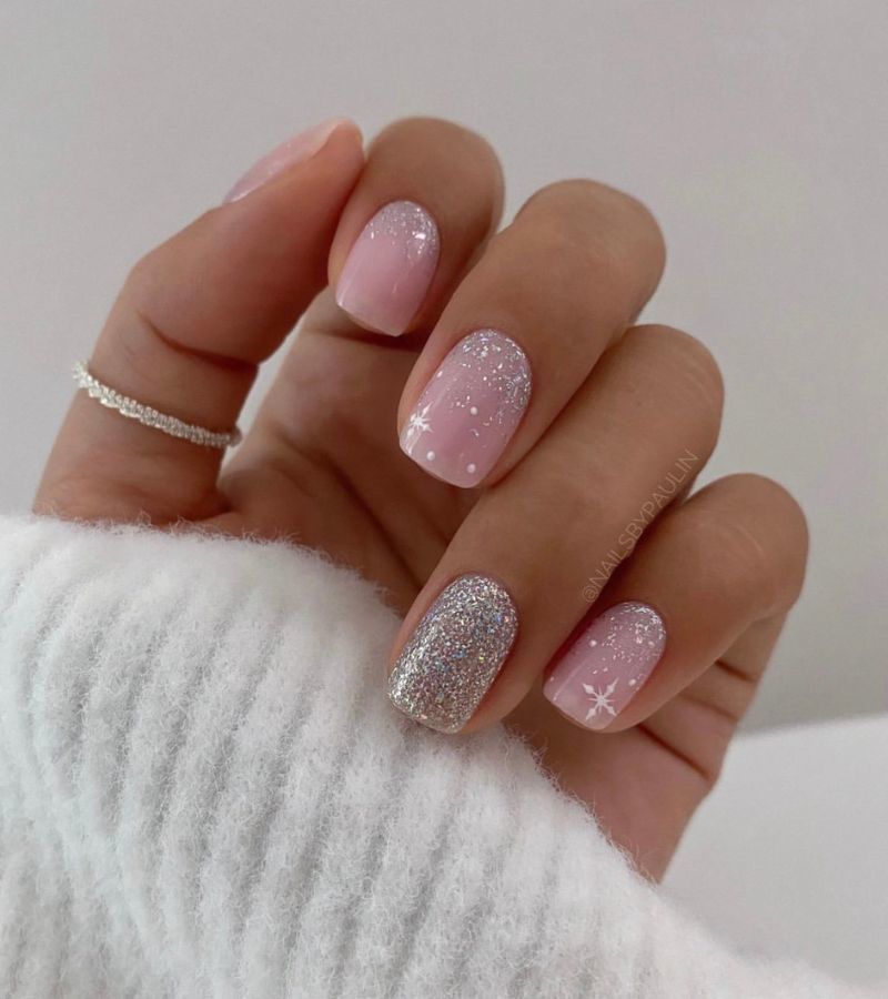Short Silver Glitter Nails Pictures, Photos, and Images for Facebook, Tumblr, Pinterest, and Twitter