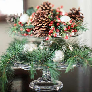 Natural holiday decorations Natural holiday decorations