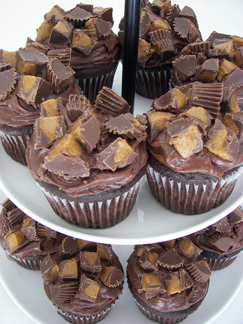 Peanut butter cup cupcakes