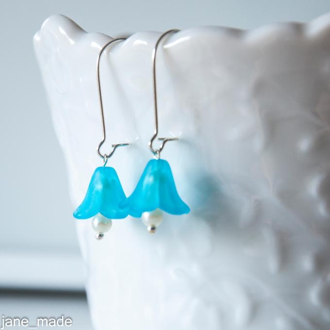 simple earrings simple earrings